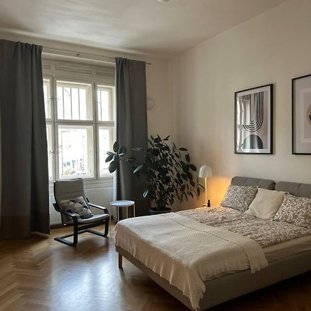Spacious Elegance - A Central Gem Prag Exteriör bild